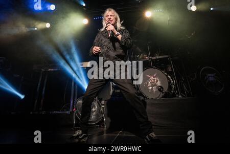 Bob Catley dei Magnum si esibisce dal vivo nel 2022 Foto Stock