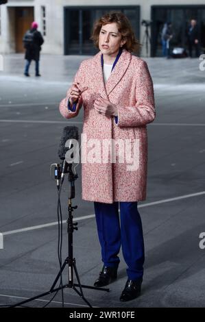 Londra, Inghilterra, Regno Unito. 10 marzo 2024. La segretaria della salute Victoria Atkins viene intervistata fuori dai BBC Studios dopo la sua apparizione di domenica con Laura Kuenssberg. Crediti: Thomas Krych/Alamy Live News Foto Stock