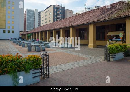 COLOMBO, SRI LANKA - 21 FEBBRAIO 2020: L'antico edificio dell'ospedale olandese Foto Stock