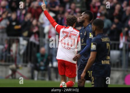 MONACO, Germania - 9. MARZO 2024: Gol 3:1 25 Thomas MUELLER, Müller durante la partita di Bundesliga tra il Bayern Muenchen e il MAINZ 05 all'Allianz Arena di Monaco il 9. Marzo 2024 , Germania. DFL, Fussball, 8:1, (foto e copyright @ ATP Images / Arthur THILL (THILL Arthur / ATP / SPP) Foto Stock