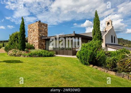 Cheshire Architects 2016 trasformazione dell'edificio Tantalus Estate Vineyard & Winery nella Onetangi Valley, Waiheke Island, Aotearoa / nuova Zelanda. Foto Stock