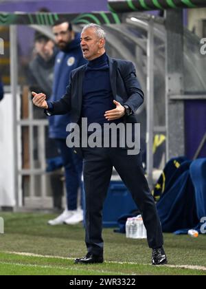 BRUXELLES - l'allenatore del Fenerbahce SK Ismail Kartal durante la gara di UEFA Europa League dei 16 incontri tra R. Union Sint Gillis e Fenerbahce SK allo stadio lotto Park il 7 marzo 2024 a Bruxelles, Belgio. ANP | Hollandse Hoogte | GERRIT VAN COLOGNE Foto Stock