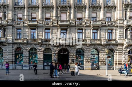 Der Hauptsitz der Schweizer Grossbank Credit Suisse beim Zürcher Paradeplatz im Stadtkreis 1 in der Stadt Zürich. (Zürich, Schweiz, 18.03.2023) Foto Stock