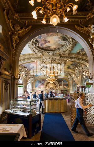 Ristorante Art Déco, le Train Bleu, Art Nouveau, Gare de Lyon, Parigi, Francia Foto Stock