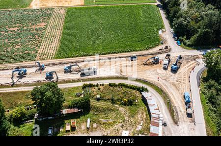 Blick aus der Vogelperspektive auf die Baustelle der Hauptstrasse H4, Schaffhauserstrasse, zwischen Eglisau und Lottstetten im Rafzerfeld. (Con compressori ZH, SC Foto Stock