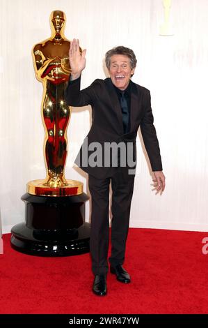 Willem Dafoe bei der Oscar Verleihung 2024 / 96° Annual Academy Awards in Dolby Theatre. Los Angeles, 10.03.2024 *** Willem Dafoe al 2024 96° Annual Academy Awards al Dolby Theatre di Los Angeles, 10 03 2024 foto:XJ.xBlocx/xFuturexImagex oscars 0389 Foto Stock