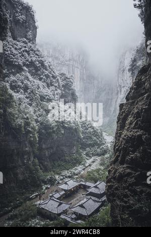 I tre ponti naturali nella città di Xiannushan, distretto di Wulong, municipalità di Chongqing, Cina. Si trovano all'interno del Wulong Karst National Geology Park i Foto Stock