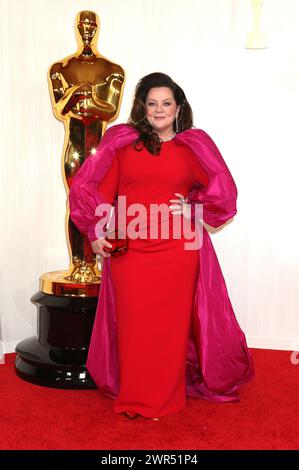 Melissa McCarthy bei der Oscar Verleihung 2024 / 96° Annual Academy Awards in Dolby Theatre. Los Angeles, 10.03.2024 *** Melissa McCarthy al 2024 96° Annual Academy Awards al Dolby Theatre di Los Angeles, 10 03 2024 foto:XJ.xBlocx/xFuturexImagex oscars 1459 Foto Stock