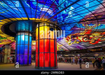 La cupola della luce nella stazione di Formosa Boulevard a Kaohsiung Foto Stock