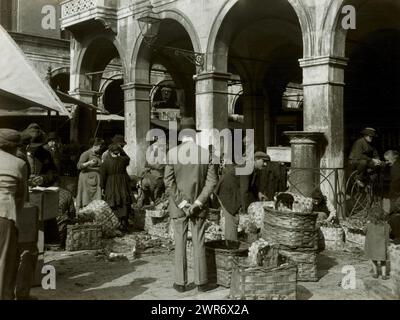 Pellicola negativa con ripresa di Venezia, anonima, Venezia, c. 1907 - c. 1935, altezza c. 90 mm x larghezza c. 120 mm, fotografia Foto Stock