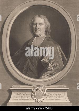 Ritratto di André Hercules de Fleury, André Hercules De Fleury (titolo sull'oggetto), tipografo: Francois Chéreau (i), dopo la pittura di: Hyacinthe Rigaud, J.S. Brissart, Francia, 1728 - 1729, carta, incisione, altezza 424 mm x larghezza 320 mm, stampa Foto Stock