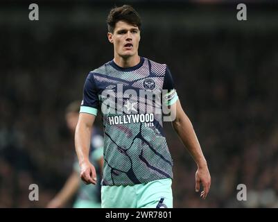 Christian Norgaard di Brentford. - Tottenham Hotspur contro Brentford, Premier League, Tottenham Hotspur Stadium, Londra, Regno Unito - 31 gennaio 2024.. Solo per uso editoriale - si applicano restrizioni DataCo Foto Stock