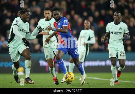 Odsonne Edouard del Palazzo di cristallo si batte per la palla. - Crystal Palace contro Chelsea, Premier League, Selhurst Park Stadium, Croydon, Regno Unito - 12 febbraio 2024. Solo per uso editoriale - si applicano restrizioni DataCo. Foto Stock