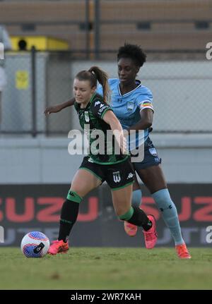 Lilyfield, Australia. 9 marzo 2024. La Principessa Megan Ategbayan Ibini-Isei (R) del Sydney FC e l'Aimee Elise Medwin (L) del Western United FC sono viste durante il turno 19 della stagione 2023-24 della Liberty A-League tra il Sydney FC e il Western United FC tenutosi al Leichhardt Oval. Punteggio finale Sydney FC 3:1 Western United FC. (Foto di Luis Veniegra/SOPA Images/Sipa USA) credito: SIPA USA/Alamy Live News Foto Stock