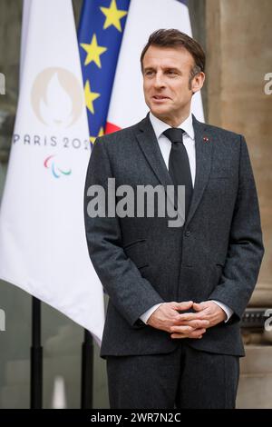 © THOMAS PADILLA/MAXPPP - 11/03/2024 ; PARIGI, FRANCIA ; LE PRESIDENT DE LA REPUBLIQUE, EMMANUEL MACRON RECOIT LE PREMIER MINISTRE DU ROYAUME DE THAILANDE AU PALAIS DE L'ELYSEE. Il presidente francese Emmanuel Macron riceve il primo ministro thailandese all'Elysee Palace di Parigi, l'11 marzo 2024. Crediti: MAXPPP/Alamy Live News Foto Stock