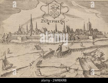 Vista di Zutphen dall'altra parte dell'IJssel, Zutphen (titolo sull'oggetto), stampatore: Anonimo, editore: Jan Jansz., Arnhem, 1616, carta, incisione, stampa intestata, altezza 144 mm x larghezza 201 mm, stampa Foto Stock