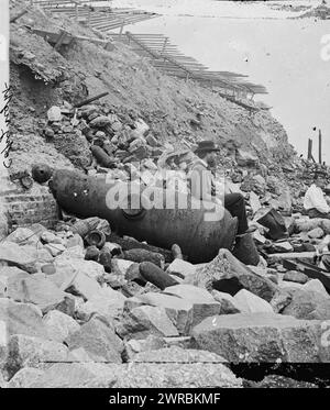 Charleston, S.C. sito dell'attacco notturno a Fort Sumter, 8 settembre 1863, fotografia della Federal Navy, e spedizioni marine contro la costa atlantica della Confederazione, in particolare Charleston, S.C., 1862-1863., 1865, Stati Uniti, storia, Guerra civile, 1861-1865, strutture militari, Stereographs, 1860-1870., Stereographs, 1860-1870, Wet Collodion negative, 1 negativo (2 piastre): vetro, stereografo, collodion umido Foto Stock