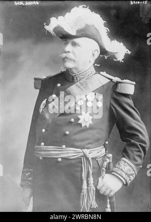 Gen. Joffre, la fotografia mostra il generale francese Joseph Jacques Césaire Joffre (1852-1931) che prestò servizio durante la prima guerra mondiale, tra ca. 1910 e ca. 1915, Glass negative, 1 negativo: Glass Foto Stock