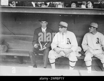 Connie Mack & Ira Thomas (allenatore), Philadelphia AL (baseball), 1914, Glass negative, 1 negativo: Glass Foto Stock