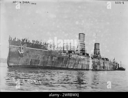 ANDREA DORIA, Italia, la fotografia mostra la corazzata italiana Andrea Doria che servì nella prima e seconda guerra mondiale, tra ca. 1910 e ca. 1915, Glass negative, 1 negativo: Glass Foto Stock