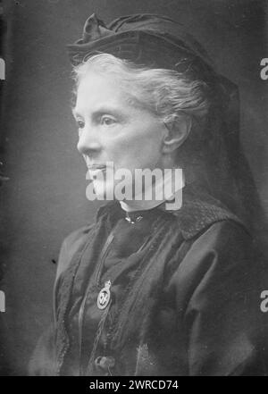 La fotografia mostra Margaret Elizabeth Leigh Child-Villiers, contessa vedova di Jersey (1849-1945). 1915 e ca. 1920, Glass negative, 1 negativo: Glass Foto Stock