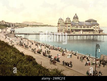 Pier and Pavillion, Colwyn Bay, Wales, Image mostra il Victoria Pier che ha avuto la sua apertura ufficiale nel giugno 1900., tra ca. 1890 e ca. 1900., Galles, Colwyn Bay, Color, 1890-1900 Foto Stock
