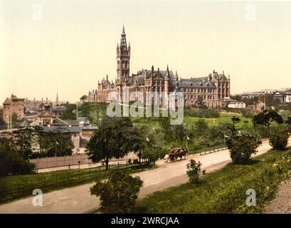 Glasgow University Glasgow, Scozia, Stampa mostra l'Università di Glasgow dal Kelvinsgrove Park, Glasglow, Scozia., tra ca. 1890 e ca. 1900., Scozia, Glasgow, colore, 1890-1900 Foto Stock