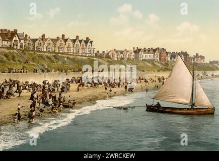 Partenza yacht, Clacton-on-Sea, Inghilterra, tra ca. 1890 e ca. 1900., Inghilterra, Clacton-on-Sea, colore, 1890-1900 Foto Stock