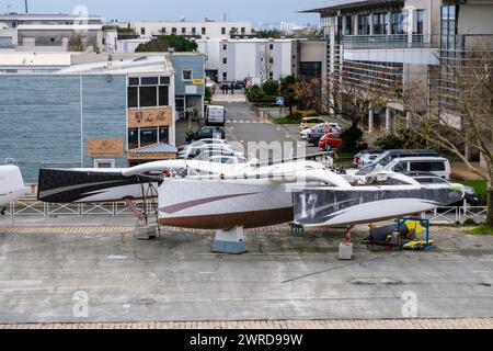 © Arnaud BEINAT/Maxppp. 2024/03/09, la Rochelle, Francia. Catamarano di certo e ristorante. Crediti: MAXPPP/Alamy Live News Foto Stock