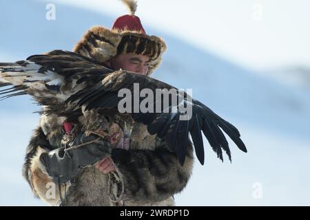 Ulan Bator Mongolia 10 Marzo 2024 Eagle Festival 2024 Credito Enkh   Ulan Bator Mongolia 10 Marzo 2024 Eagle Festival 2024 Credito Enkh Orgil 2wrdp1d 