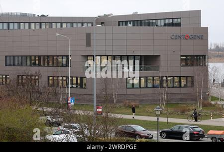 Rostock, Germania. 11 marzo 2024. La sede della società di biotecnologie Centogene nel porto cittadino. Centogene è stata quotata al Nasdaq Technology Exchange di New York dalla fine del 2019. Crediti: Bernd Wüstneck/dpa/Alamy Live News Foto Stock