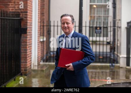 Londra, Inghilterra, Regno Unito. 12 marzo 2024. Il Segretario degli Esteri DAVID CAMERON lascia Downing Street dopo la riunione del gabinetto. (Credit Image: © Tayfun Salci/ZUMA Press Wire) SOLO PER USO EDITORIALE! Non per USO commerciale! Foto Stock