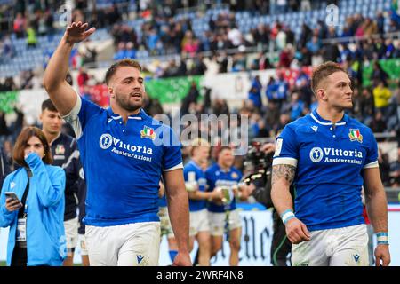 Roma, Italia. 9 marzo 2024. Gianmarco Lucchesi e Lorenzo Cannone festeggiano la partita internazionale di rugby a 15 del Guinness Six Nations 2024 tra Italia e Scozia allo Stadio Olimpico. Punteggio finale: Italia 31 - 29 Scozia. (Foto di Stefano Costantino/SOPA Images/Sipa USA) credito: SIPA USA/Alamy Live News Foto Stock