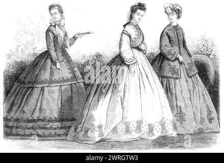 Moda parigina per agosto 1864. "Fig. 1) abito da passeggio. Vestaglia e paletto di spalle grigie, con tre file di seta viola scuro e passamanerie rifinite sulla gonna; intorno al bordo del paletot, sulle spalle e sui polsini, una fila singola di rifiniture simili è adattata con un effetto più piacevole. Il piccolo chapeau rotondo è in bouillonn di tulle bianco&#xe9;, la bavolet è sostituita da un grande arco di tulle; arco arancione e nastri. Fig. 2. Abito da sera. Abito di alpaca giallo molto pallido, decorato con ricami di seta in diverse sfumature di velluto. La gonna presenta in particolare un aspetto molto pretto Foto Stock