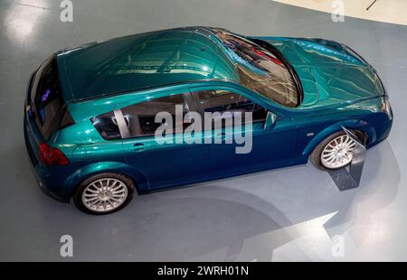 La MG Rover RDX60, il prototipo di quelli che sarebbero diventati i Rover 55 e 35, sostituisce il 25/45, ora in mostra al British Motor Museum Foto Stock