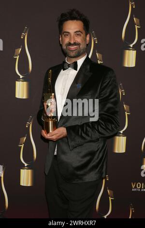LOS ANGELES - DEC 9: Patricio Baustista al decimo Annual Society of Voice Arts and Sciences Voice Awards Gala Winners Circle al Beverly Hilton Foto Stock
