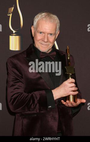 LOS ANGELES - DEC 9: Stephane Cornicard al decimo Circolo dei vincitori di gala della Society of Voice Arts and Sciences Voice Awards al Beverly Hilton Foto Stock