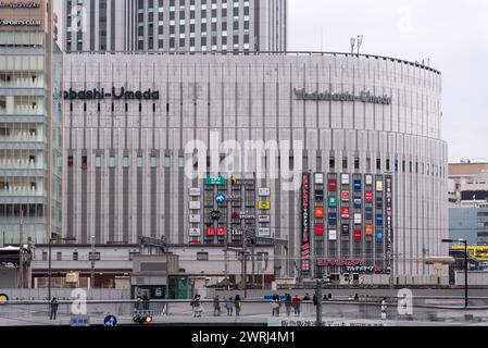Yodobashi camera Multimedia Umeda Store, enorme catena di negozi di elettronica a nord di Osaka, Giappone, il 15 febbraio 2024 Foto Stock