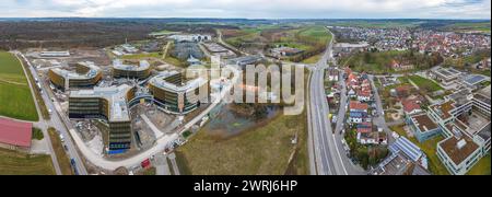 Progetto di costruzione IBM a Ehningen, vista aerea. Ampio campus tecnologico per cantieri edili. Una volta completati gli edifici, il nuovo tedesco Foto Stock