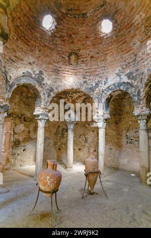 Interni dell'edificio delle terme arabe, Palma di Maiorca, Maiorca, Isole Baleari, Spagna Foto Stock