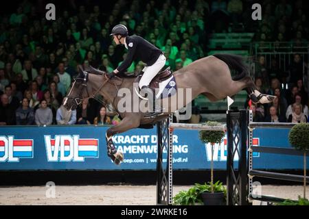 DenBosch, Paesi Bassi - 8 marzo 2024. Robert Murphy della Gran Bretagna gareggia durante la prima classe 1,55 m al Rolex Dutch Masters 2024. Foto Stock