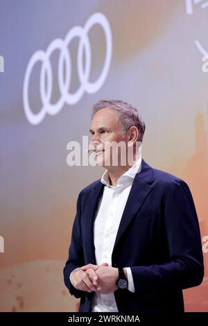 Oliver Blume, Vorstandsvorsitzender der Volkswagen Group, CEO, Jahrespressekonferenz der VW Group, DEU, Berlino, 13.03.2024 *** Oliver Blume, Presidente del Consiglio di amministrazione del gruppo Volkswagen, CEO, Conferenza stampa annuale del gruppo VW, DEU, Berlino, 13 03 2024 Foto Stock