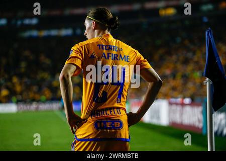 Monterrey, Messico. 12 marzo 2024. MONTERREY, MESSICO - 12 MARZO 2024: Gara di andata e ritorno della CONCACAF Champions Cup di 16 partite tra UANL Tigres e Orlando City SC a Estádio Universitário. #24 centrocampista Tigres, Marcelo Flores credito obbligatorio: Toby Tande/PXImages credito: PX Images/Alamy Live News Foto Stock