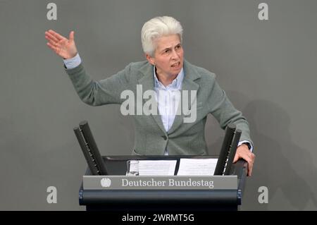 Marie-Agnes Strack-Zimmermann in der 156. Sitzung des Deutschen Bundestages im Reichstagsgebäude. Berlino, 13.03.2024 Foto Stock