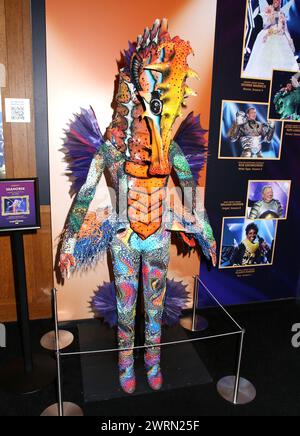 New York, Stati Uniti. 13 marzo 2024. I costumi di Masked Singer che partecipano alla mostra di Masked Singer al Paley Museum il 13 marzo 2024 a New York, NY © Steven Bergman/AFF-USA.COM Credit: AFF/Alamy Live News Foto Stock