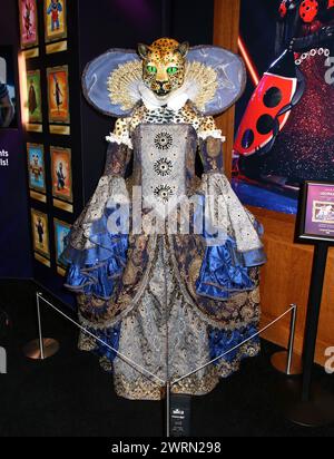 New York, Stati Uniti. 13 marzo 2024. I costumi di Masked Singer che partecipano alla mostra di Masked Singer al Paley Museum il 13 marzo 2024 a New York, NY © Steven Bergman/AFF-USA.COM Credit: AFF/Alamy Live News Foto Stock