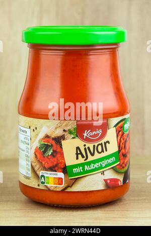 Amburgo, Germania - 12 marzo 2024: Tedesco Ajvar mild Kania Foto Stock