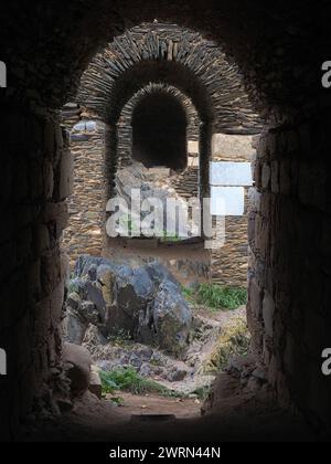 El municipio de Mértola, en Portugal, el paso por él del Río Guadiana, y algunos de los monumentos que se sitúan en sus orillas Foto Stock