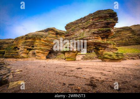 gows castello pila di mare aperto lossiemouth moray scozia. Foto Stock