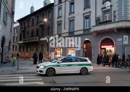 Milano, Italia. 13 marzo 2024. Ragazzo ventinovenne per un malore portato subito in ospedaleMilano, Italia - Cronaca Mercoled&#xec;, marzo 13, 2024. (Foto di Marco Ottico/Lapresse) ventinove anni ricoverato immediatamente in ospedale per malattia Milano, Italia - News mercoledì 13 marzo 2024. (Foto di Marco otto/Lapresse) credito: LaPresse/Alamy Live News Foto Stock